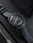 Curved Rubber Strap - Black - OM Luxury
